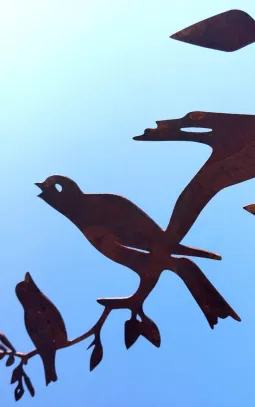 Садовое украшение "Птички на ветке"