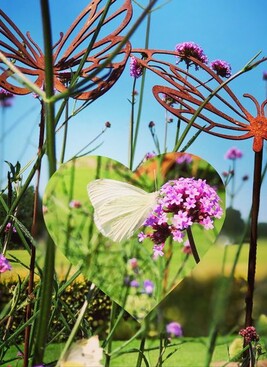 Садовая фигурка "Бабочка в полете"