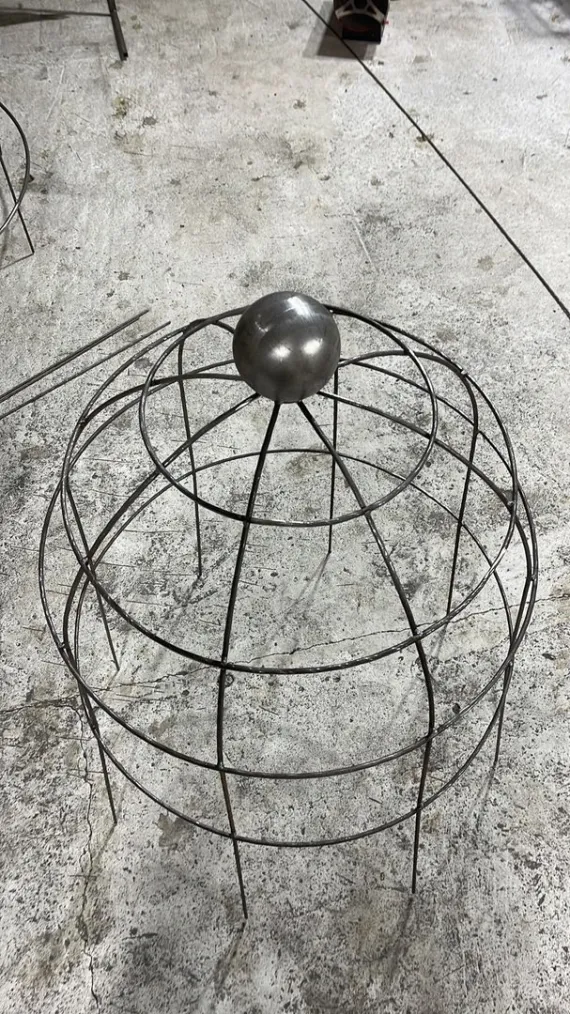 Клетка опора для роз