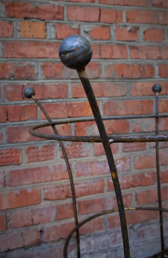 Кустодержатель Элегантный 